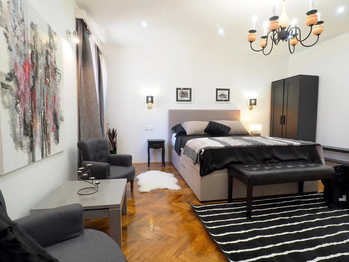 Apartmán Deluxe Zoya Centar Pula