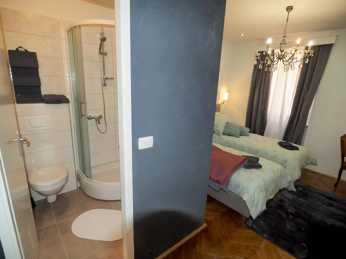 Deluxe Zoya Centar Apartman Póla