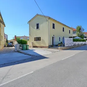  Apartment Mylo Croatia