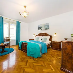  Apartment Verdi Croatia