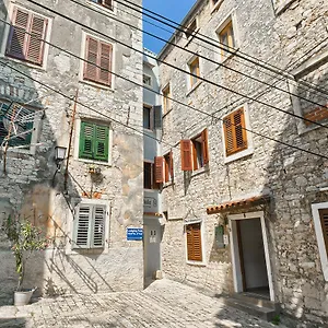 2* Auberge de jeunesse Hostel Pula